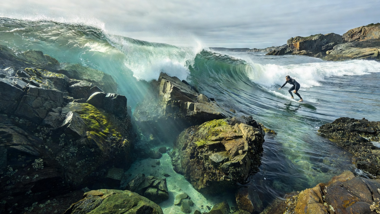 Uncovering How Underwater Rock Formations Alter Wave Breaks for Surfers Navigating Sheltered Northern Inlets